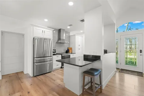 819 Bay Esplanade Clearwater Beach FL 33767