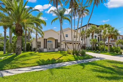 819 Bay Esplanade Clearwater Beach FL 33767