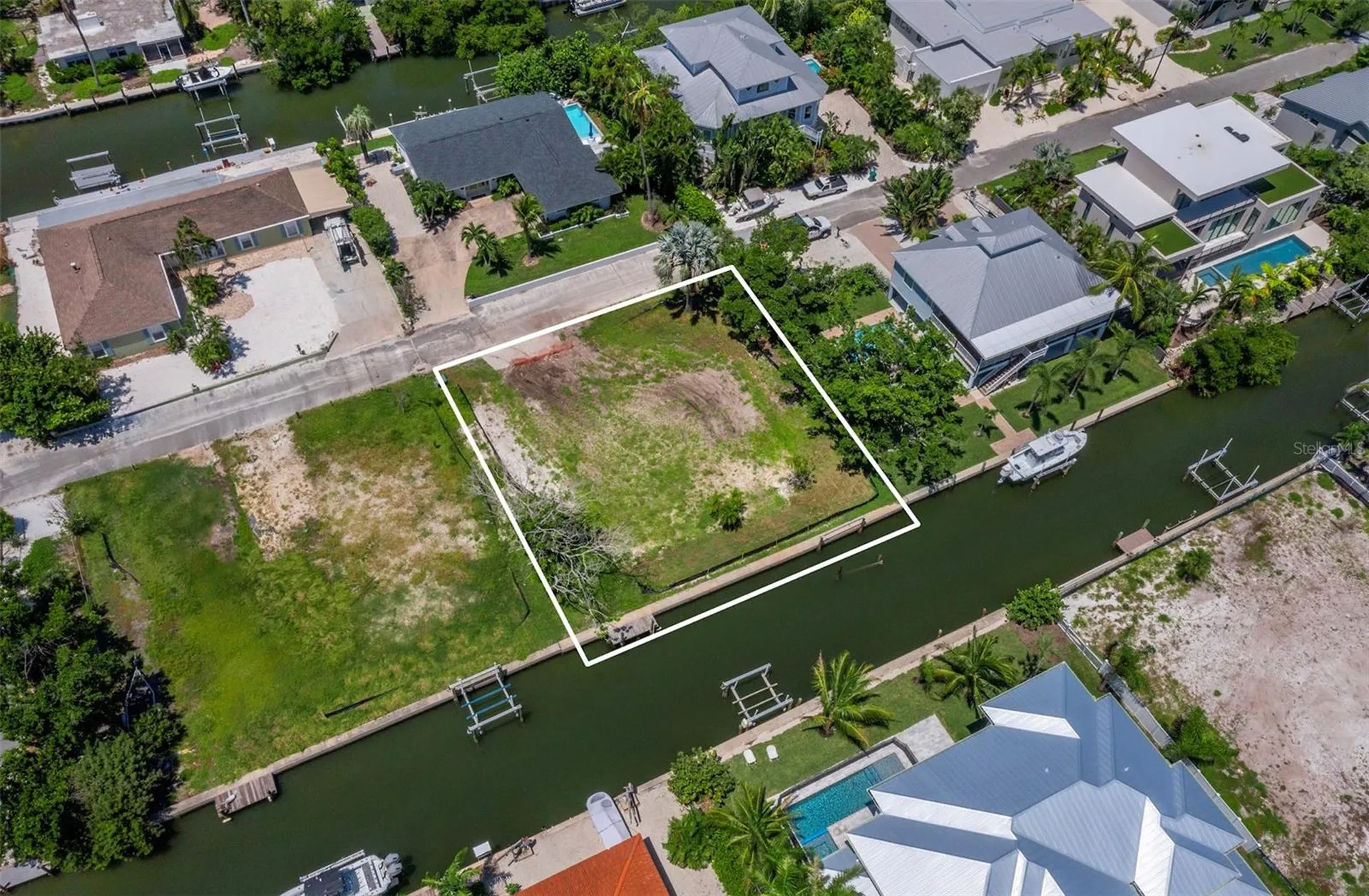 570 De Narvaez Drive Longboat Key FL 34228