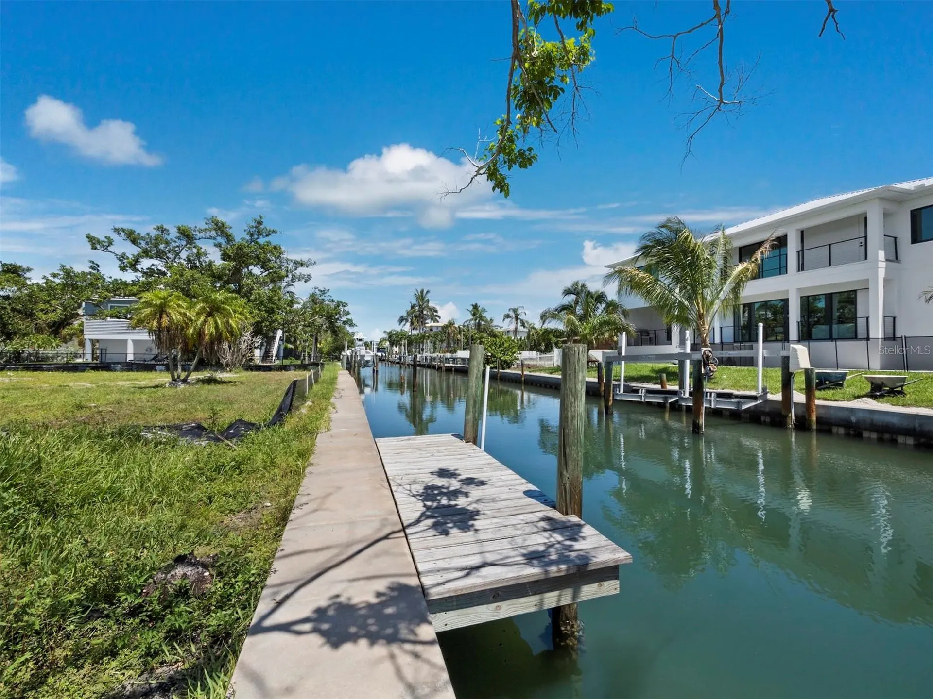 570 De Narvaez Drive Longboat Key FL 34228