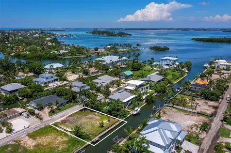 570 De Narvaez Drive Longboat Key FL 34228