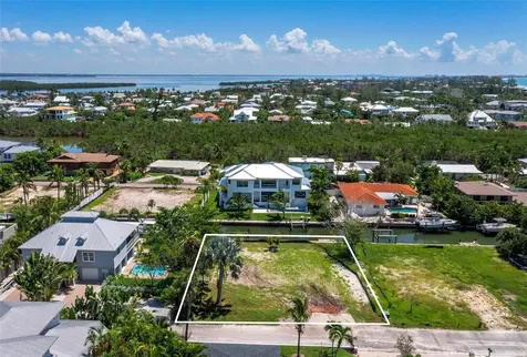 570 De Narvaez Drive Longboat Key FL 34228