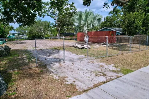 2100 Park Street N St Petersburg FL 33710
