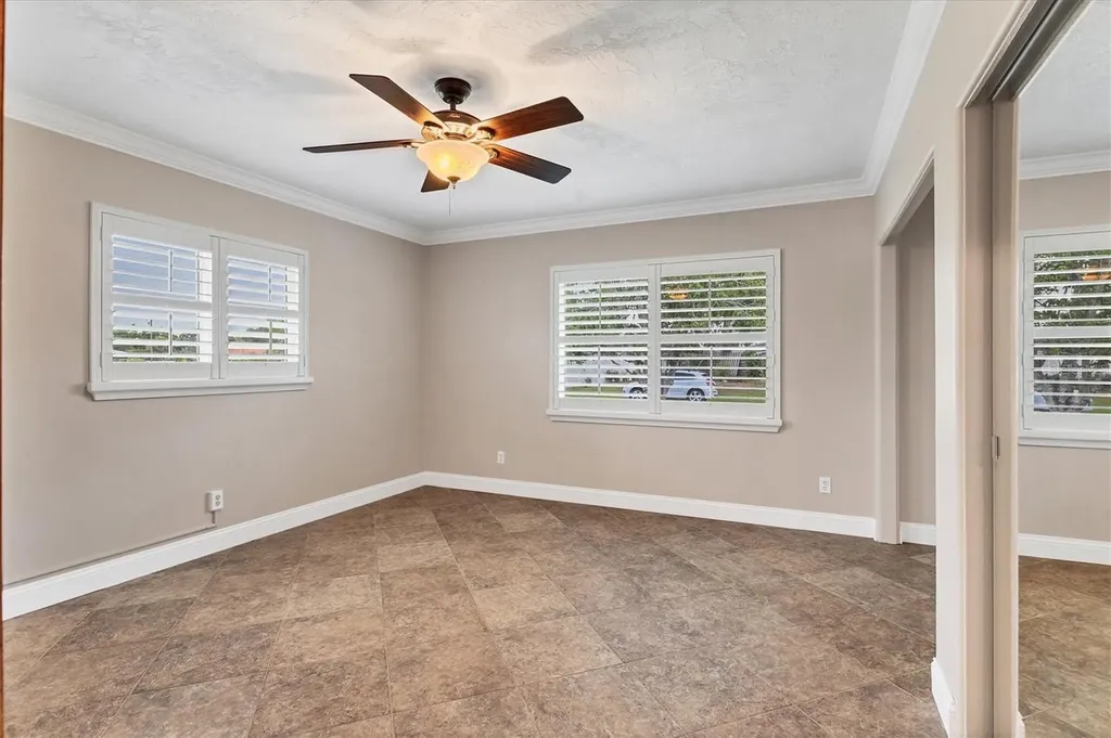 3072 Meyer Drive Sarasota FL 34239