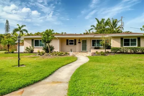 3072 Meyer Drive Sarasota FL 34239