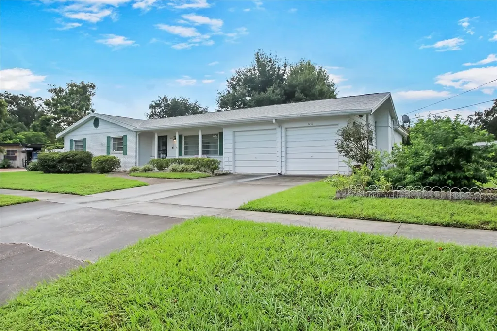 5711 Eggleston Avenue Orlando FL 32810