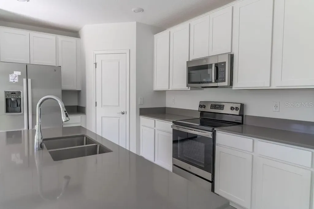 223 Brave Road Davenport FL 33837