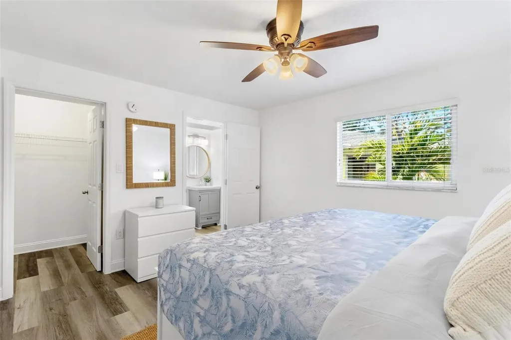 2704 2nd Street Indian Rocks Beach FL 33785