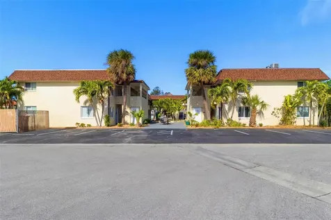 2704 2nd Street Indian Rocks Beach FL 33785