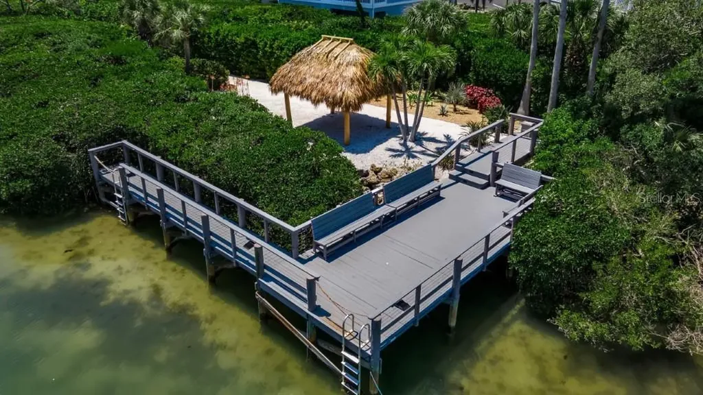 528 Forest Way Longboat Key FL 34228
