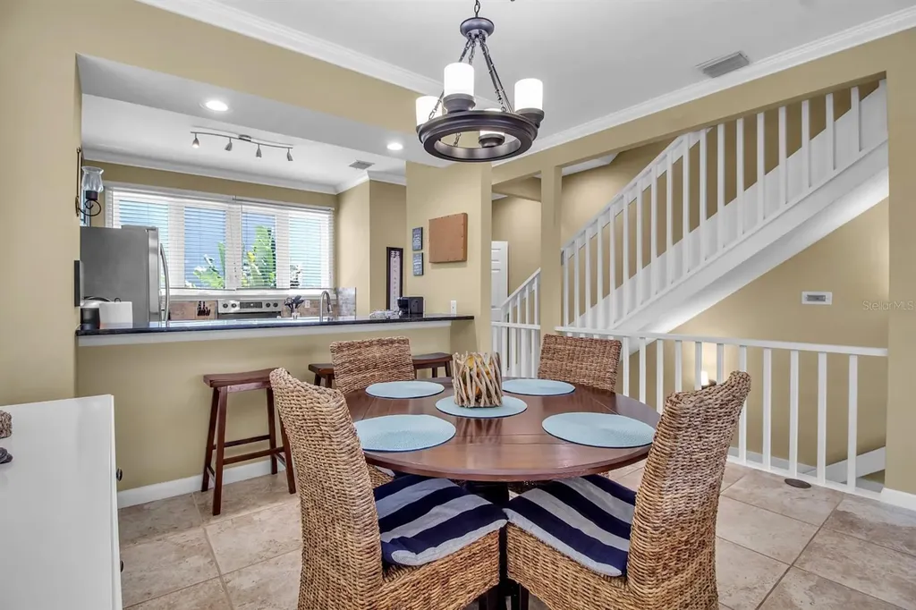 528 Forest Way Longboat Key FL 34228