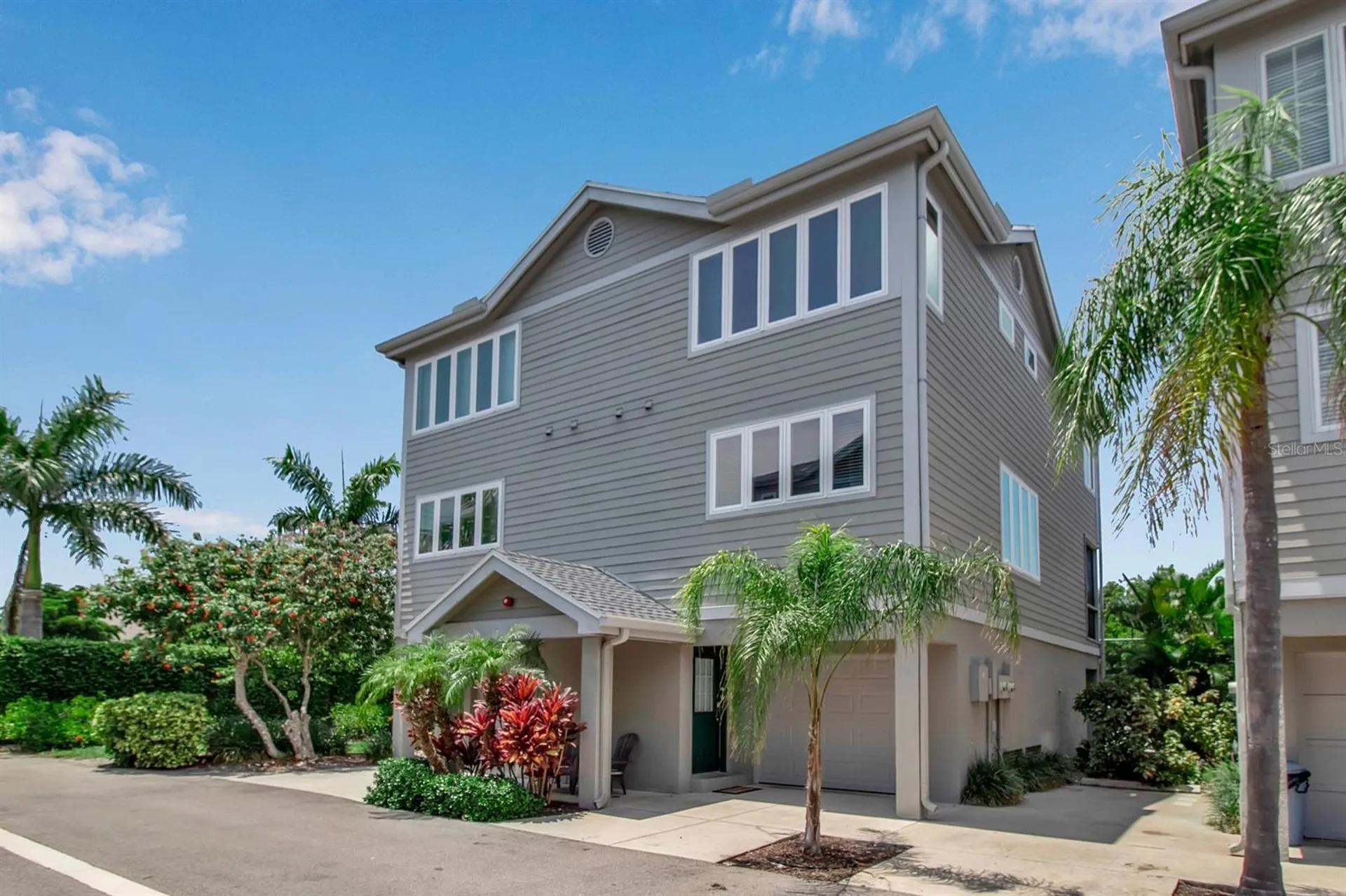 528 Forest Way Longboat Key FL 34228