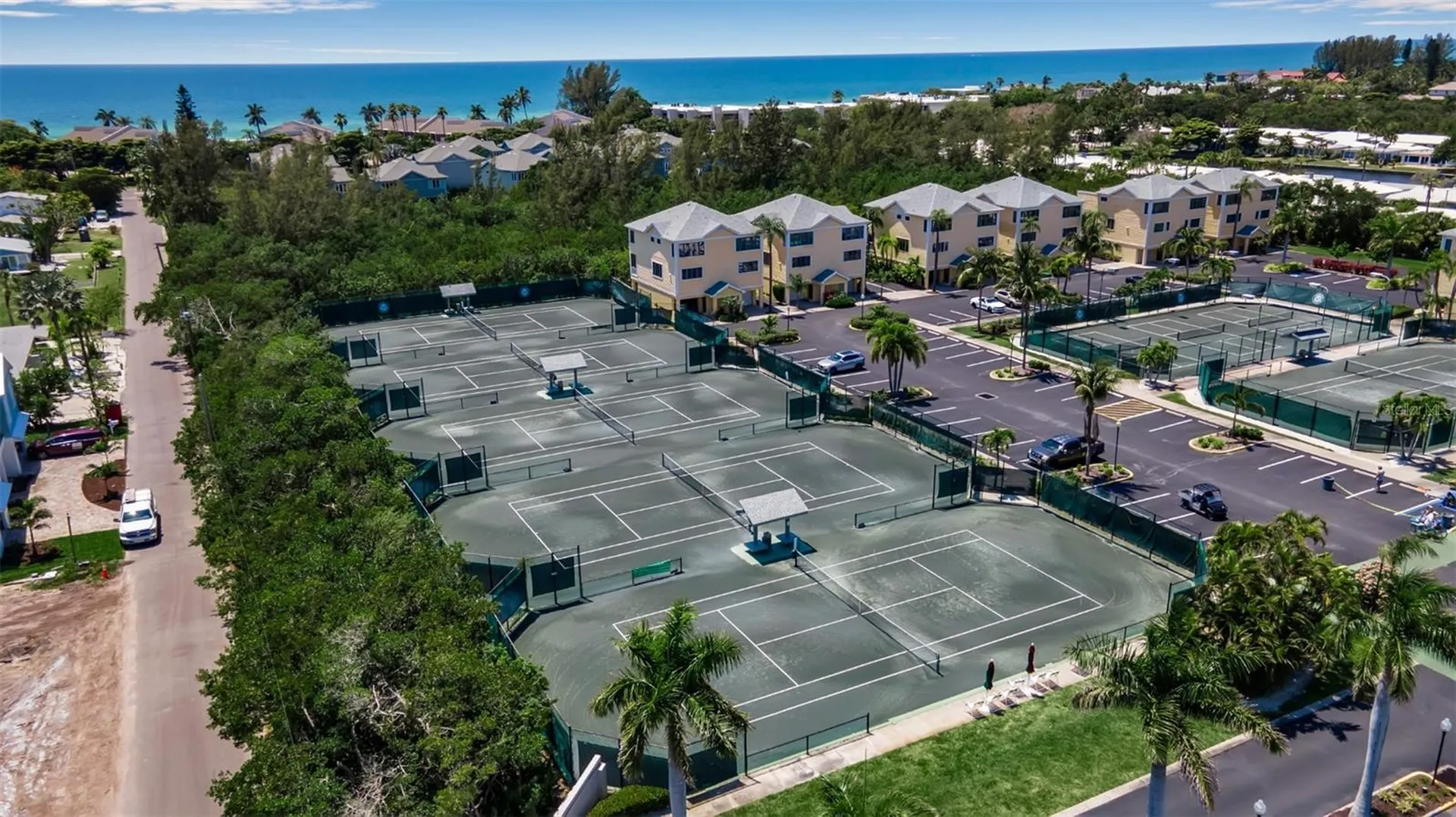 528 Forest Way Longboat Key FL 34228