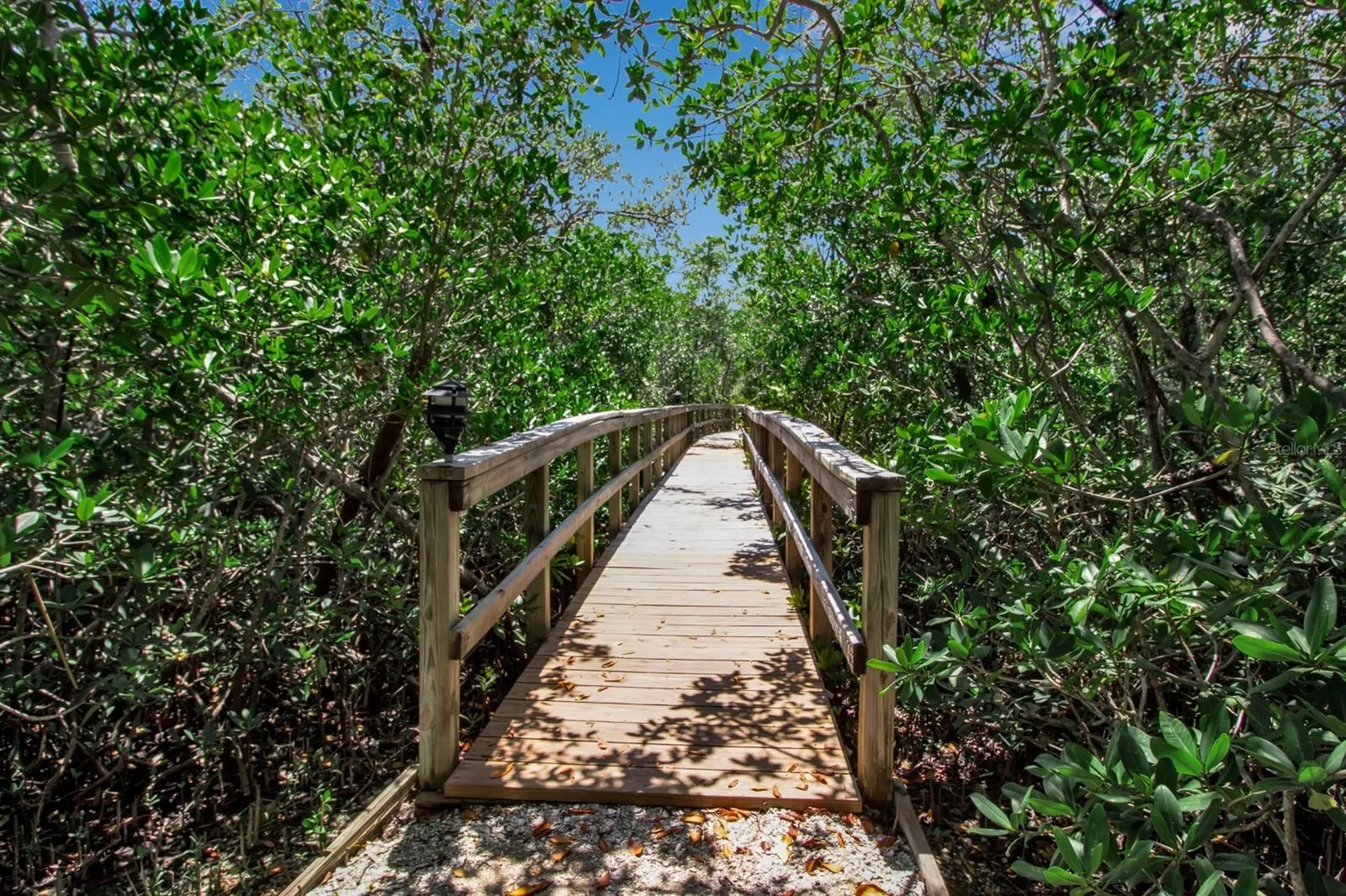 528 Forest Way Longboat Key FL 34228
