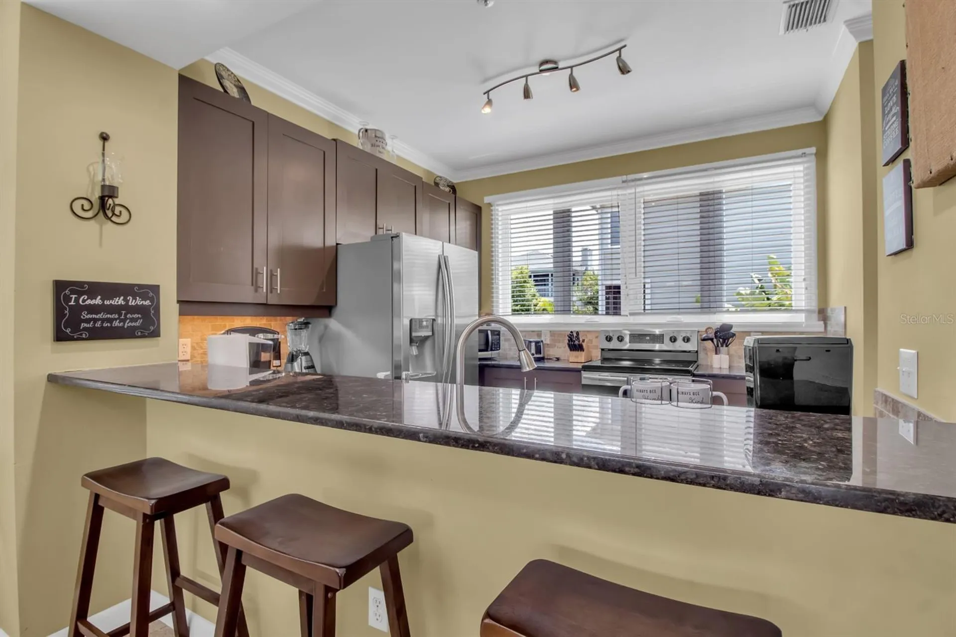 528 Forest Way Longboat Key FL 34228