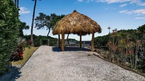 528 Forest Way Longboat Key FL 34228