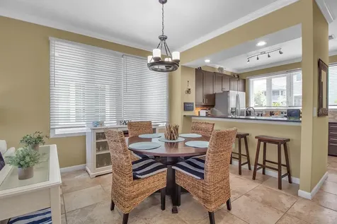 528 Forest Way Longboat Key FL 34228