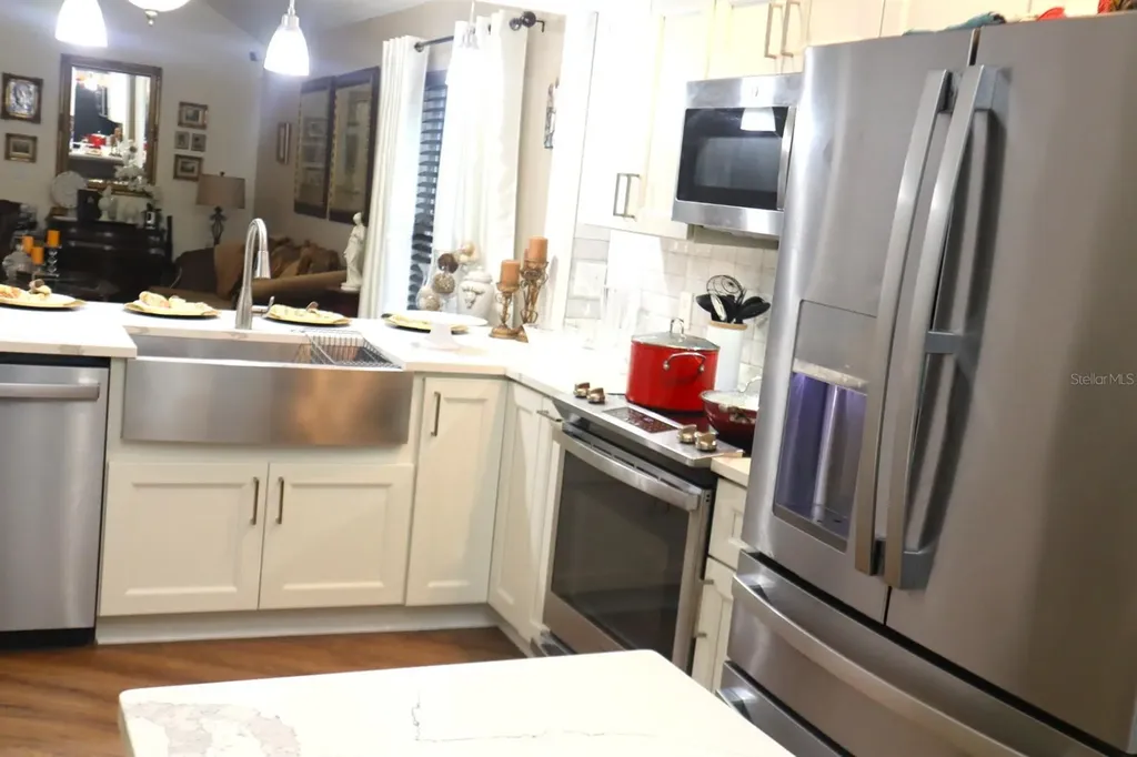 5410 Old Oak Tree Drive Orlando FL 32808