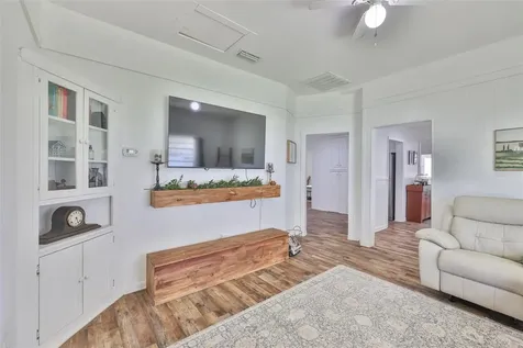 305 W Tever Street Plant City FL 33563