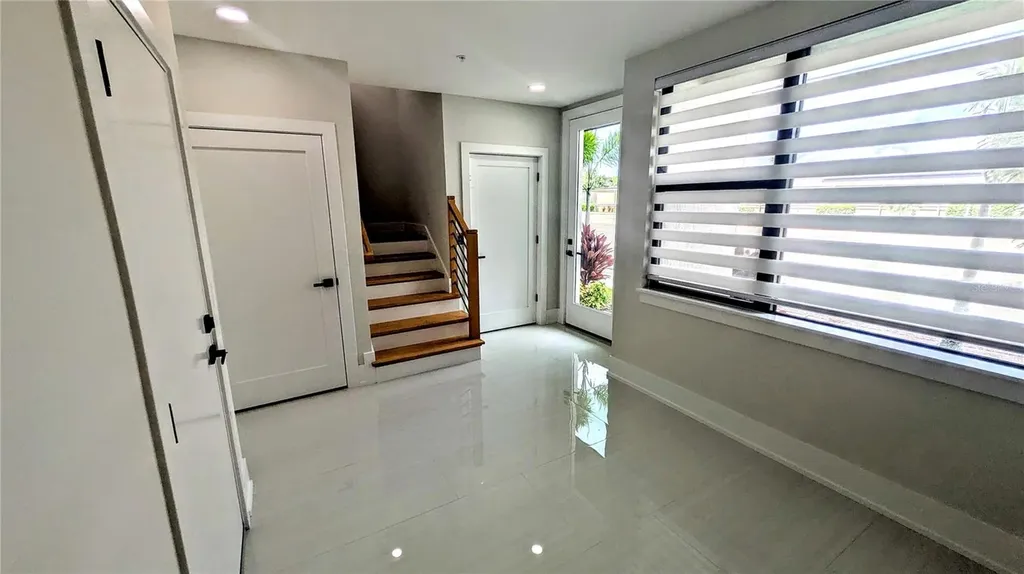2194 Fruitville Road Sarasota FL 34237