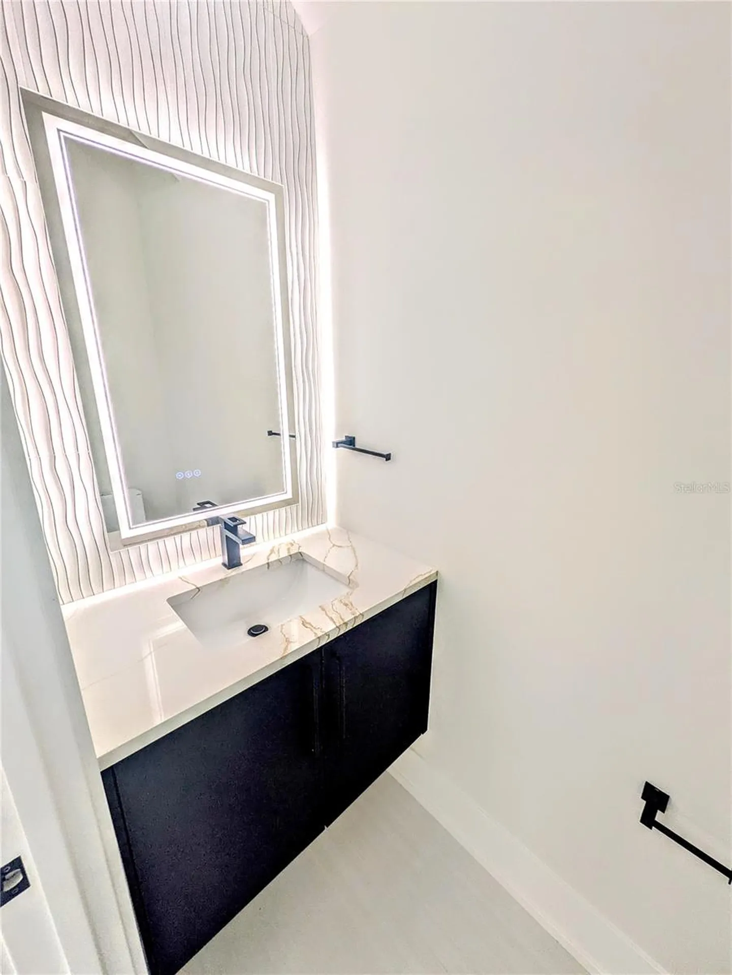 2194 Fruitville Road Sarasota FL 34237