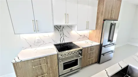 2194 Fruitville Road Sarasota FL 34237