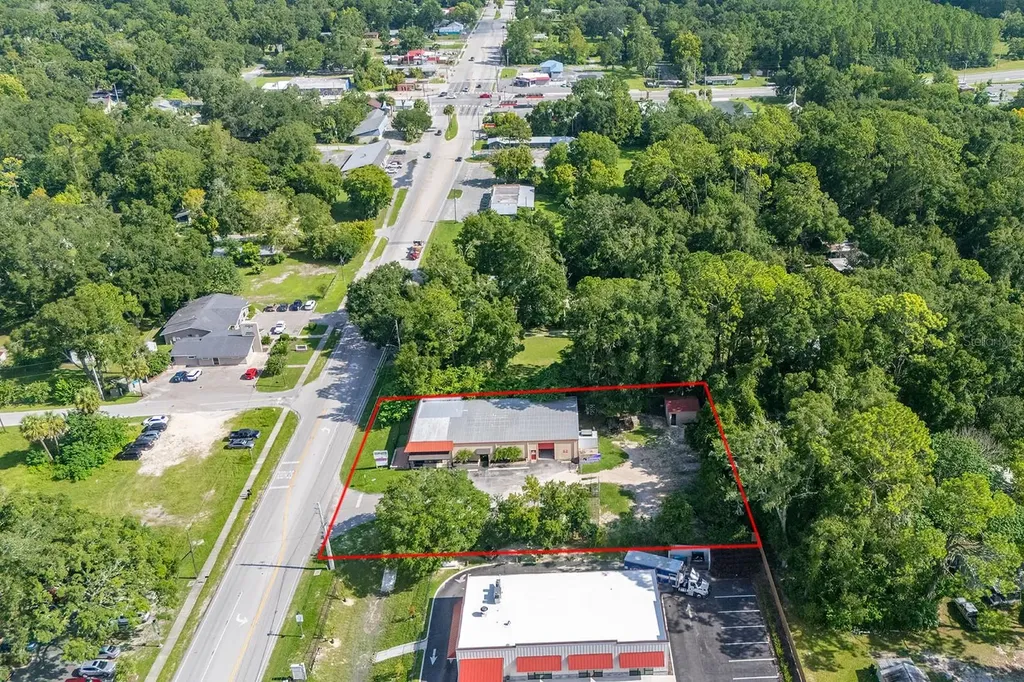 305 SW 250th Street Newberry FL 32669