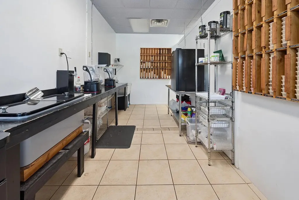 305 SW 250th Street Newberry FL 32669