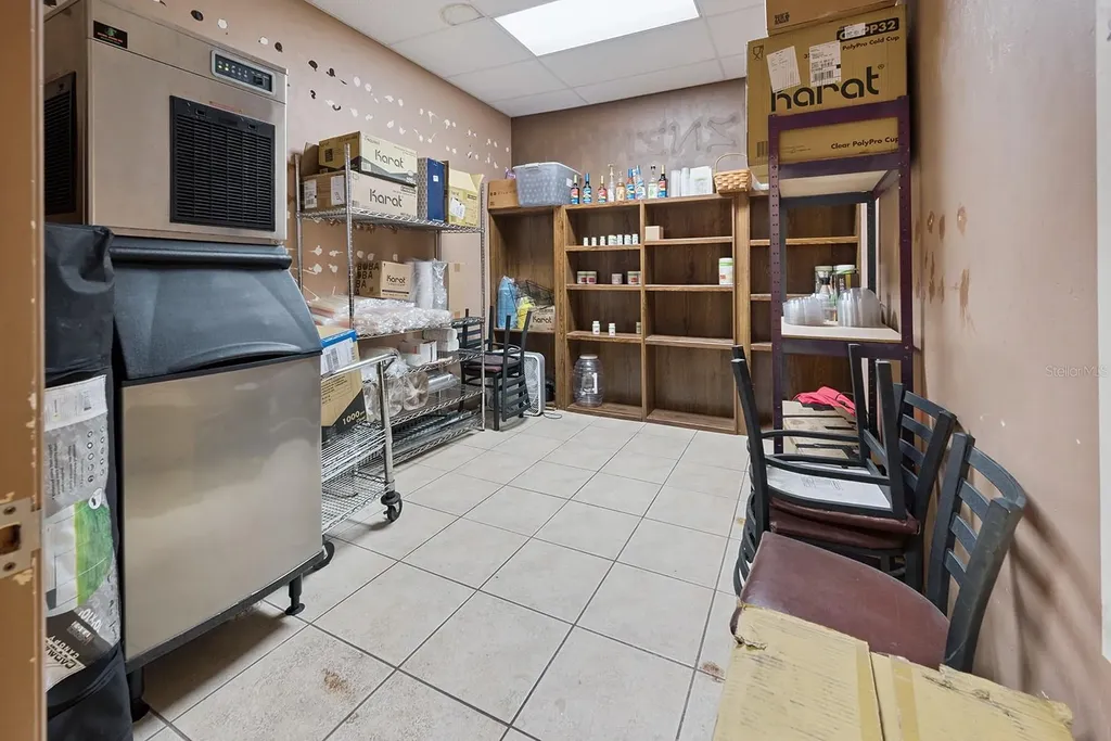 305 SW 250th Street Newberry FL 32669