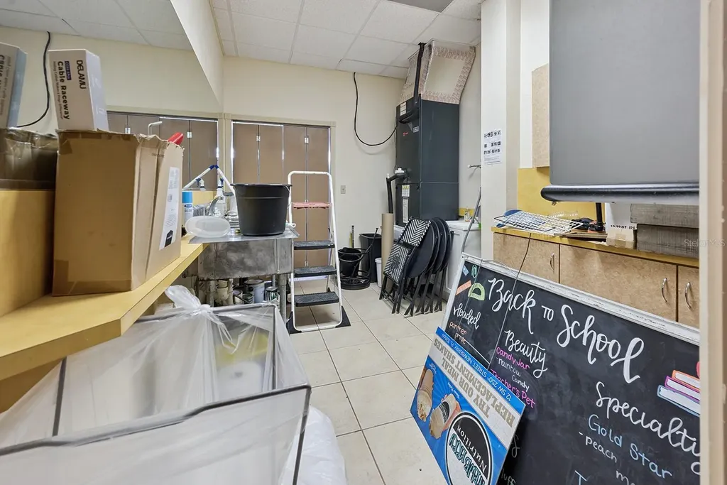 305 SW 250th Street Newberry FL 32669