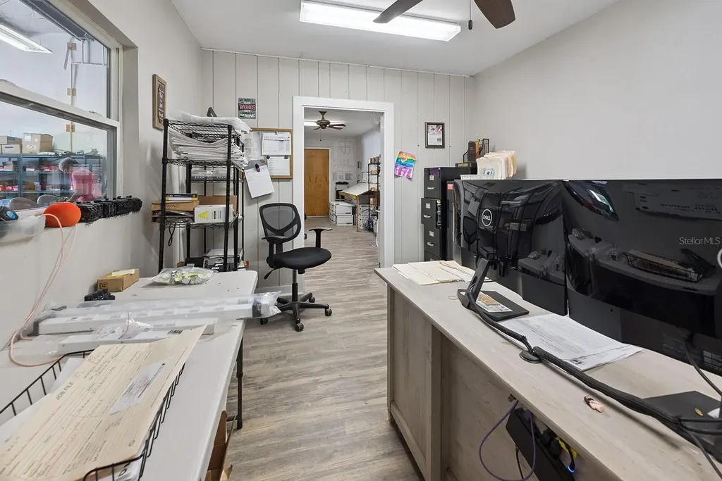 305 SW 250th Street Newberry FL 32669