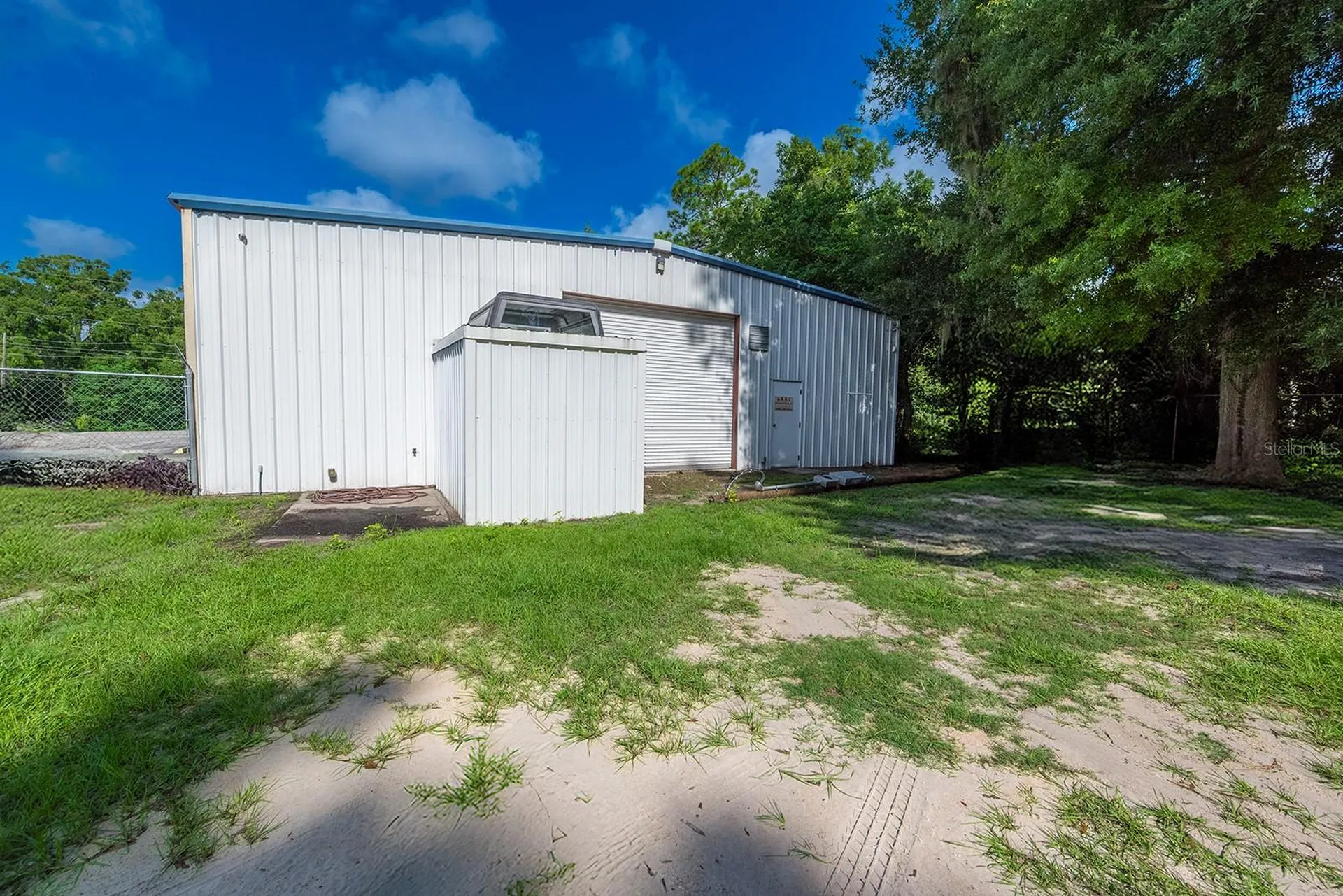 305 SW 250th Street Newberry FL 32669