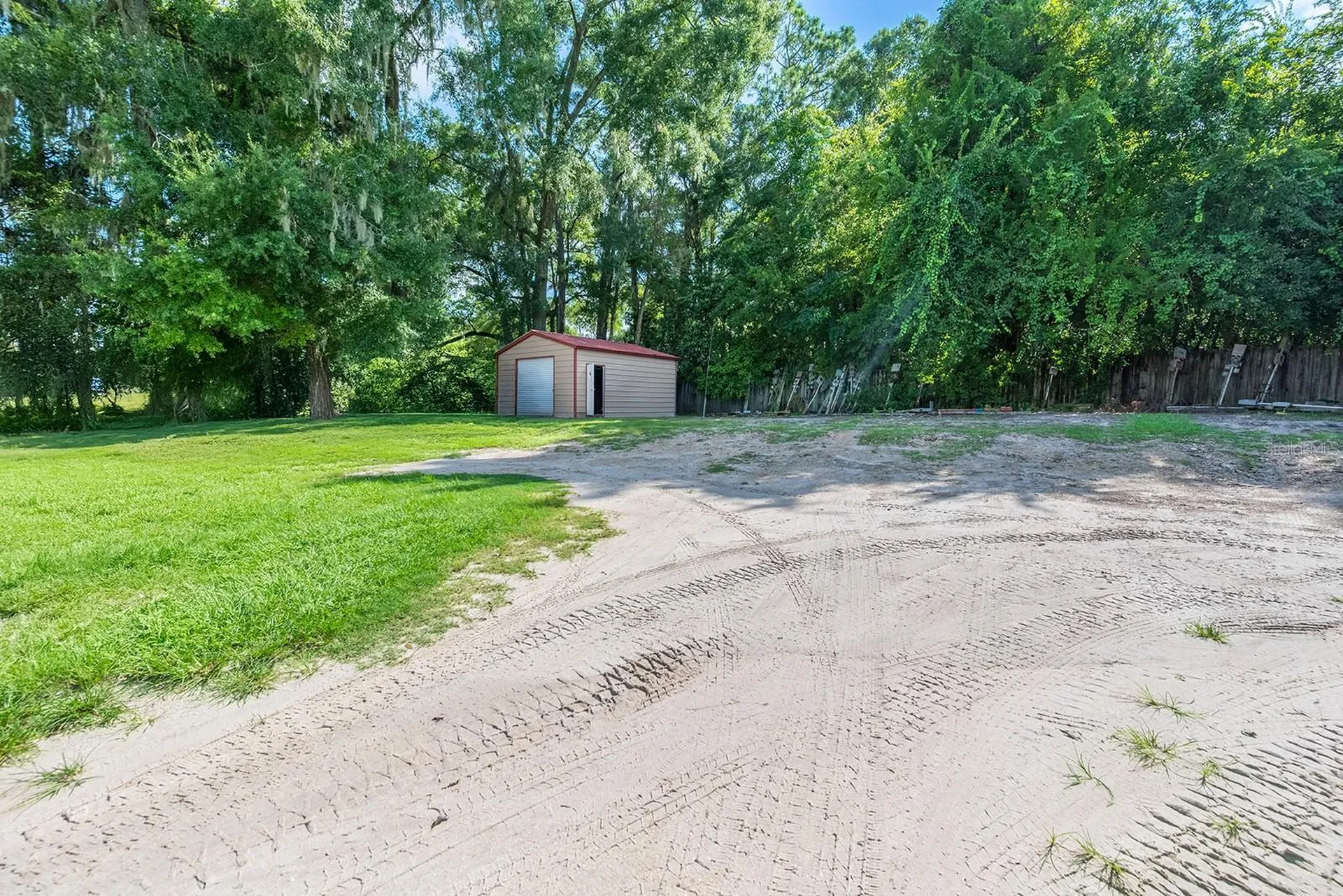 305 SW 250th Street Newberry FL 32669