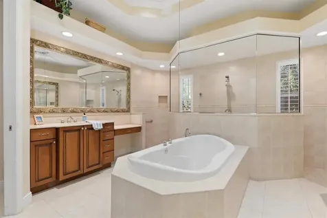 8986 Bloomfield Boulevard Sarasota FL 34238