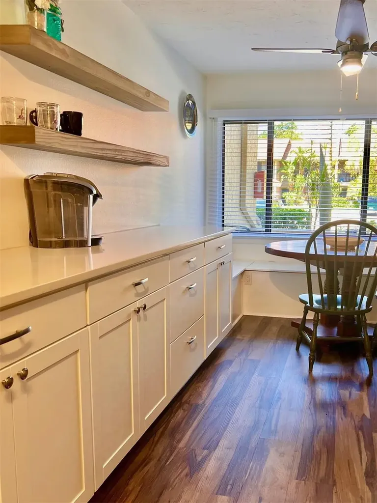 984 Sunridge Drive Sarasota FL 34234