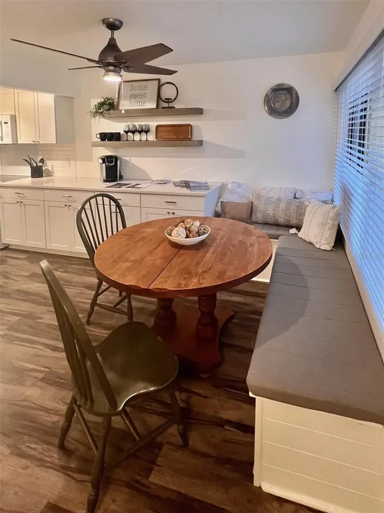 984 Sunridge Drive Sarasota FL 34234