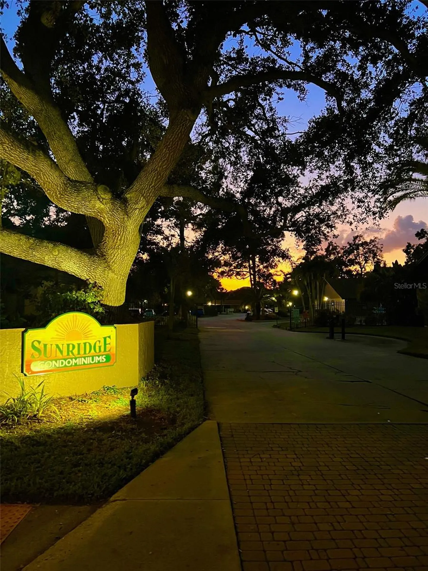 984 Sunridge Drive Sarasota FL 34234