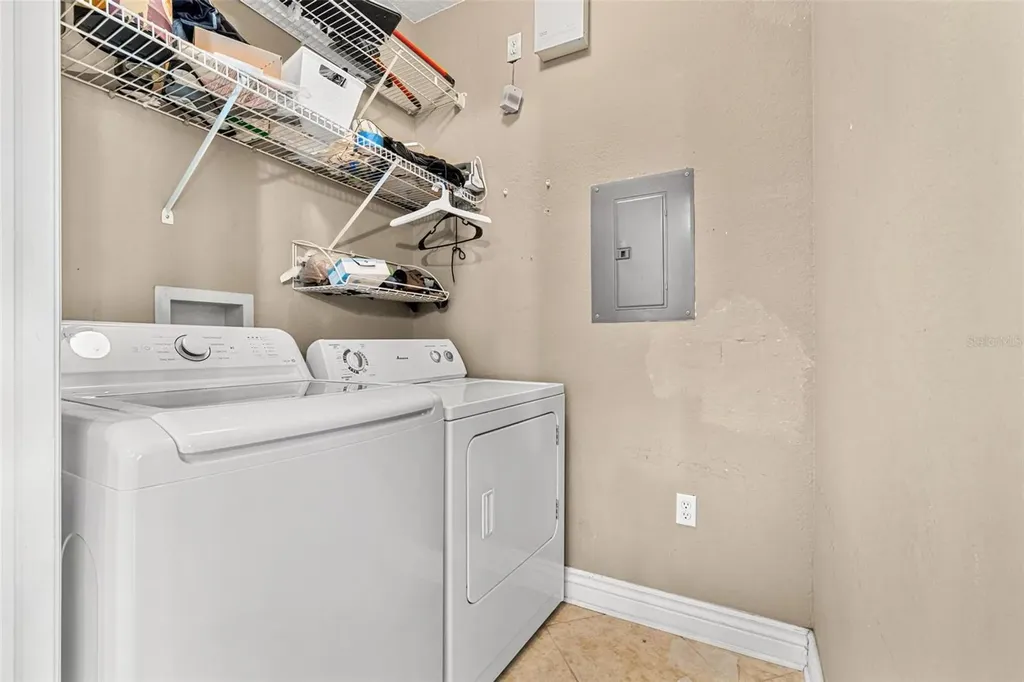 2717 Via Cipriani Clearwater FL 33764