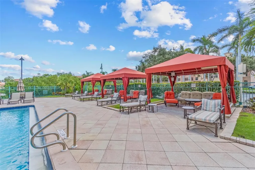 2717 Via Cipriani Clearwater FL 33764
