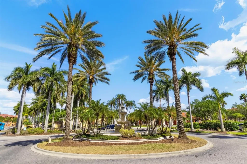 2717 Via Cipriani Clearwater FL 33764