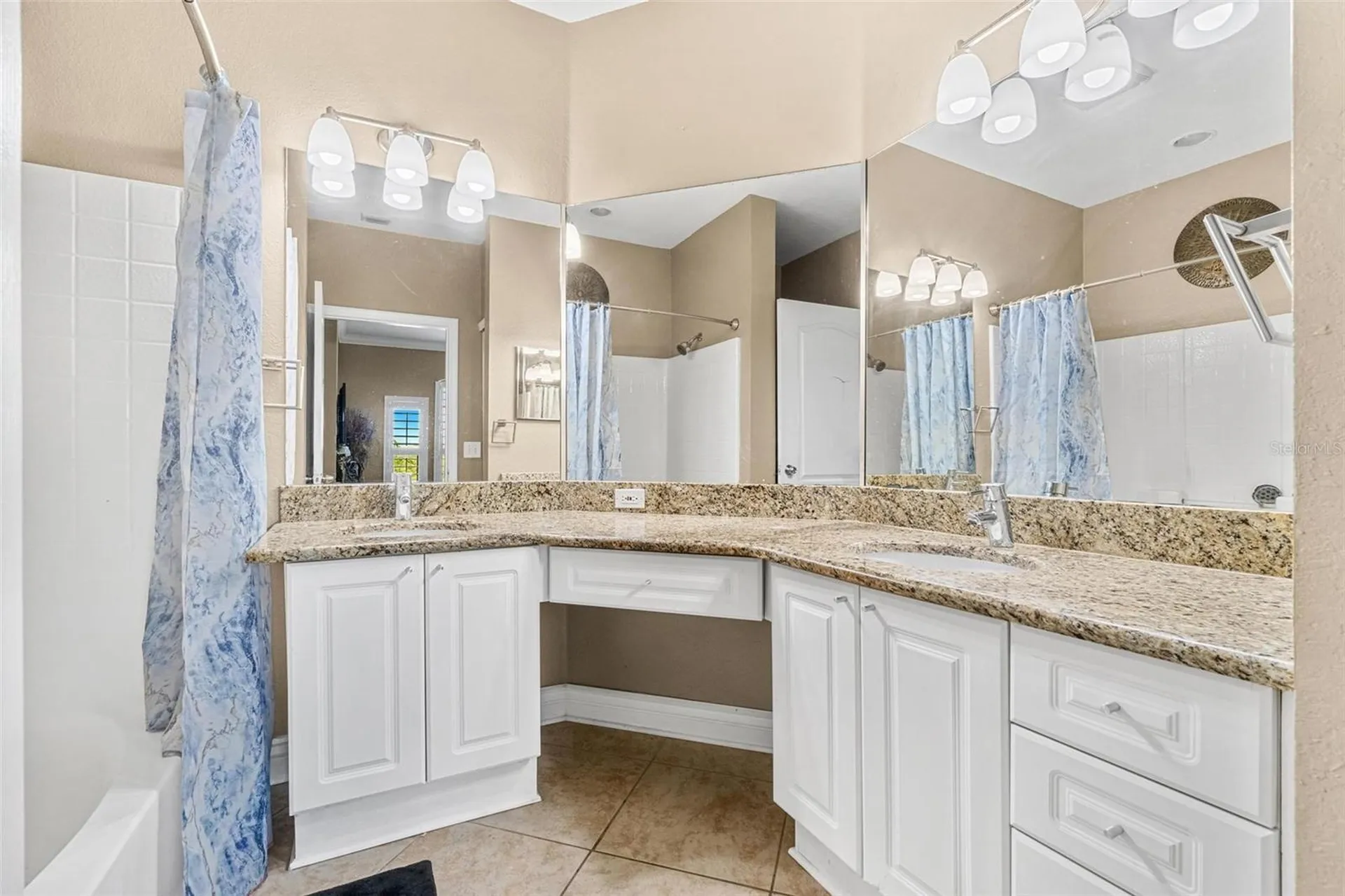2717 Via Cipriani Clearwater FL 33764