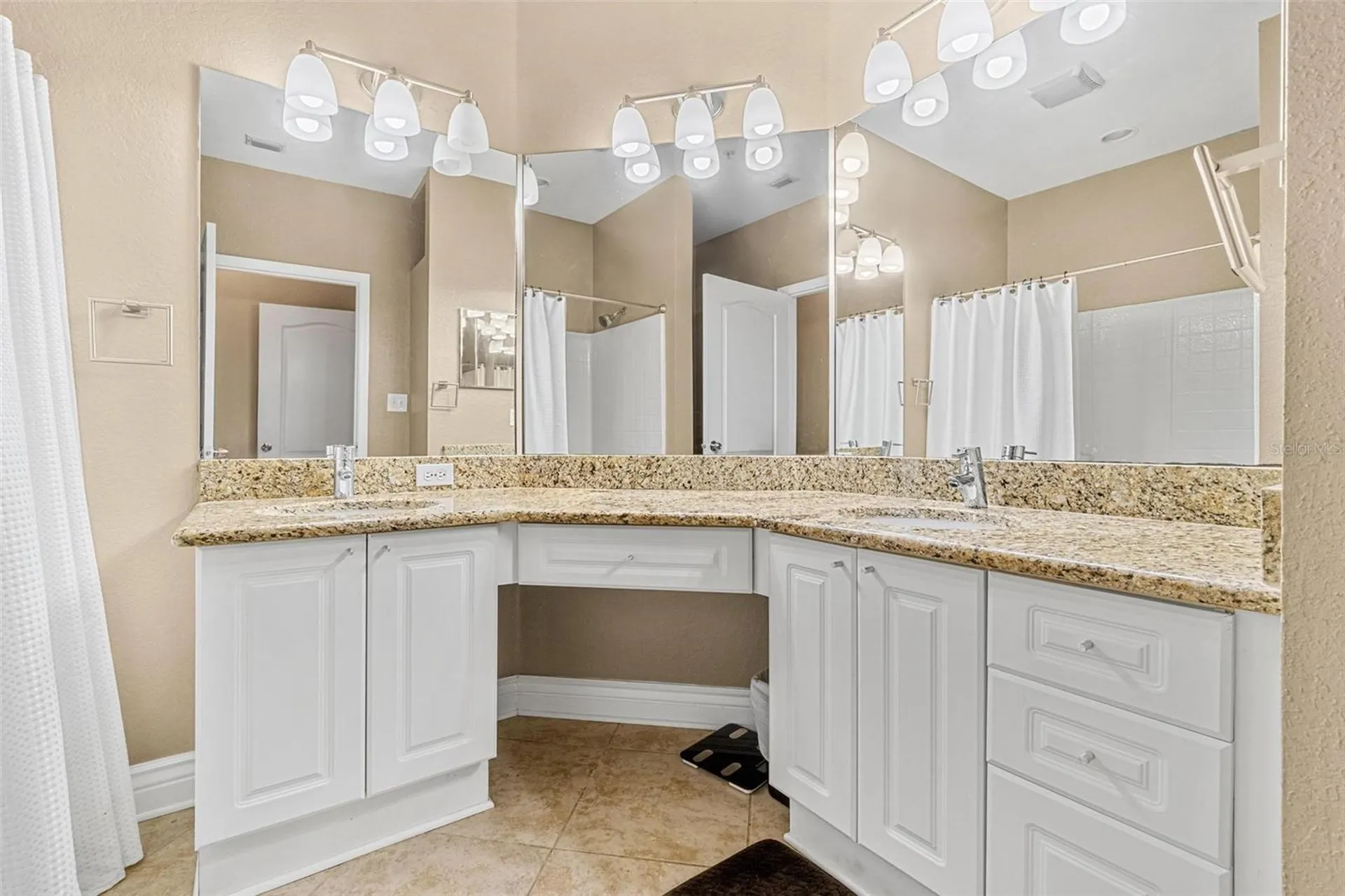 2717 Via Cipriani Clearwater FL 33764