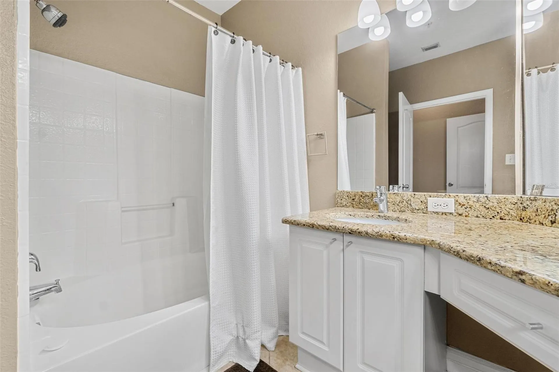 2717 Via Cipriani Clearwater FL 33764