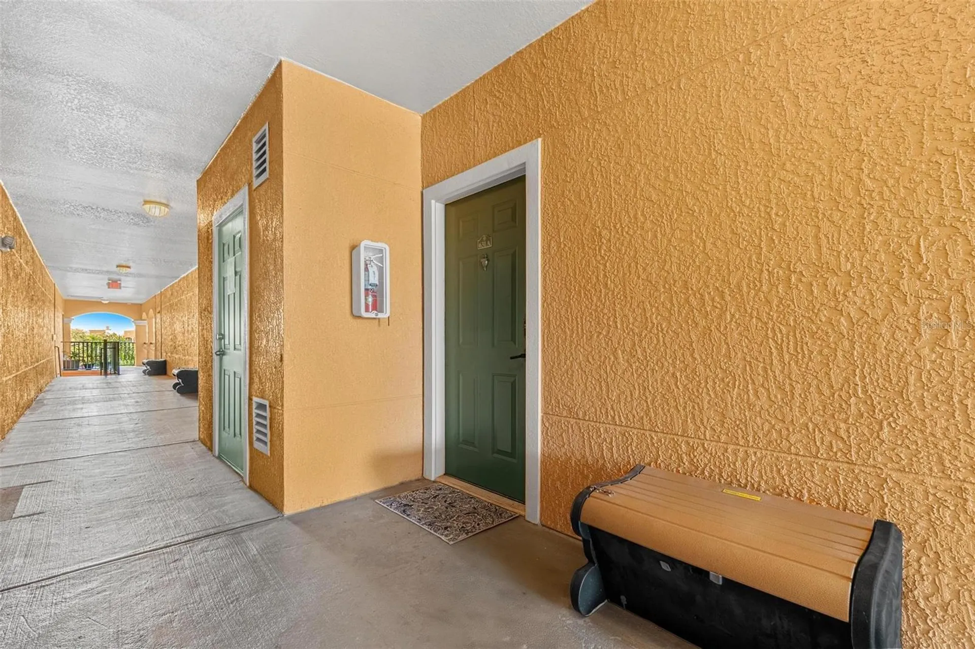 2717 Via Cipriani Clearwater FL 33764