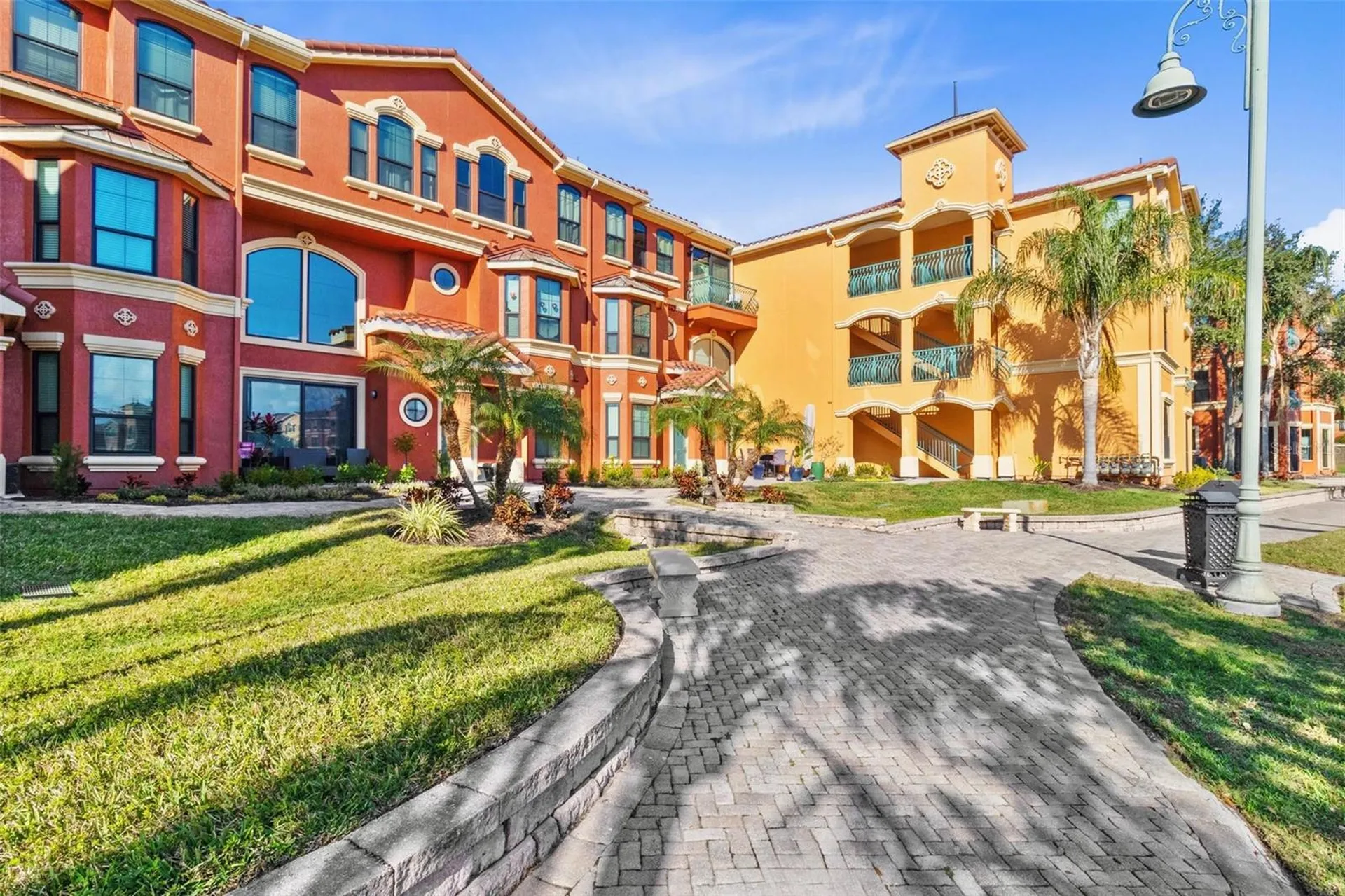 2717 Via Cipriani Clearwater FL 33764