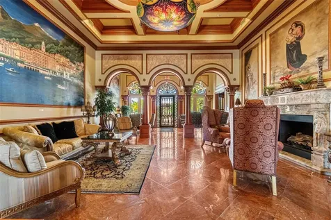 2717 Via Cipriani Clearwater FL 33764