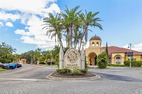 2717 Via Cipriani Clearwater FL 33764