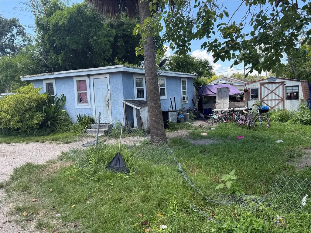 810 Person Street Kissimmee FL 34741