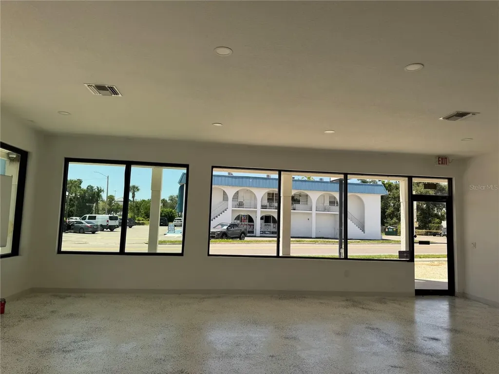 6455 Gateway Avenue Sarasota FL 34231