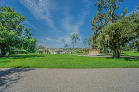 Brentwood Drive Zephyrhills FL 33542